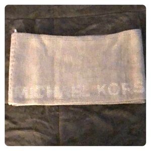 NWOT Michael Kors gray scarf